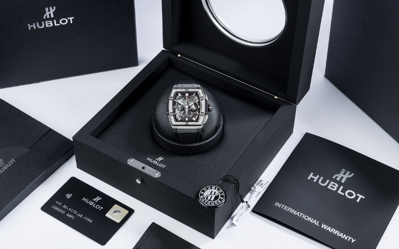 Kiểm tra giá trên thị trường trước khi quyết định mua Hublot